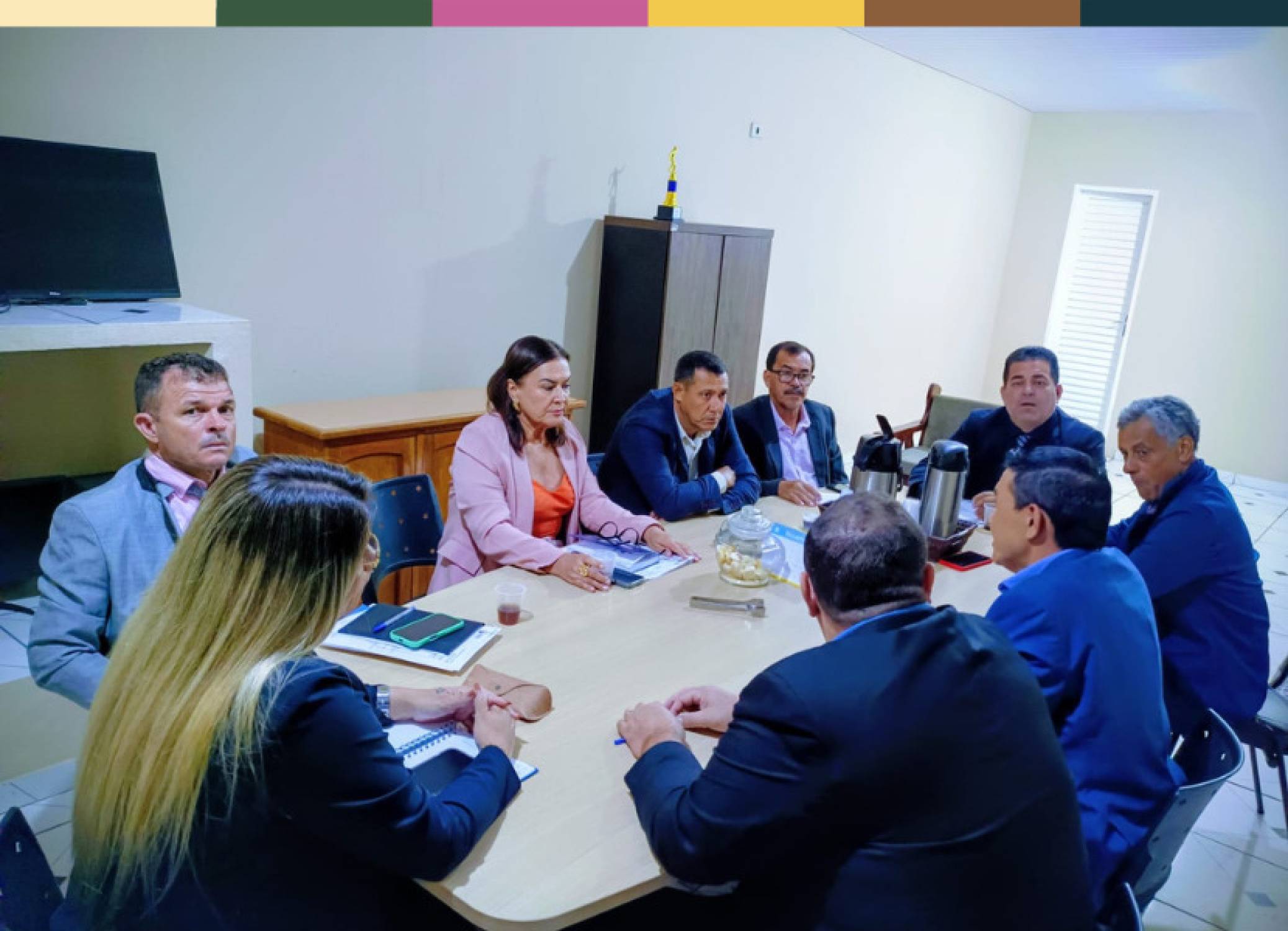 Câmara Municipal aprecia projetos em sessão ordinária e aprova reajuste do magistério e consórcio intermunicipal em sessão extraordinária